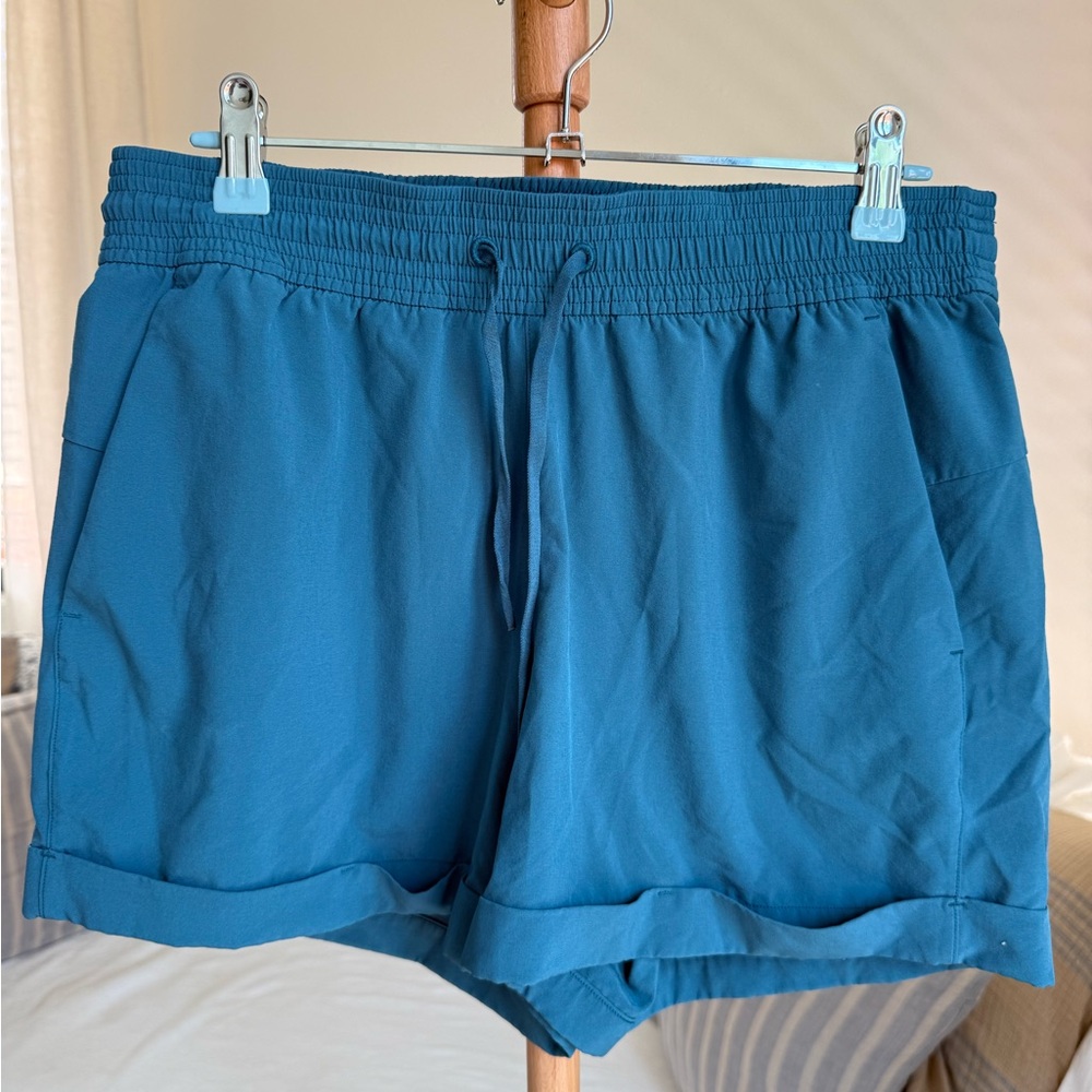 Lululemon Athletica Blue Athletic Shorts Lightweight Performance
